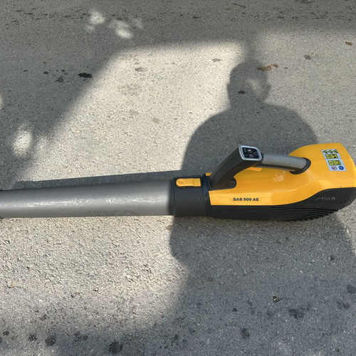 Stiga SAB 500 cordless blower like new, body only