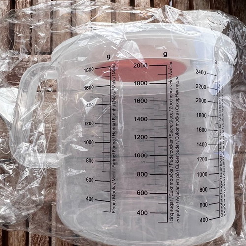 Measuring mixing jug 3 liters with lid and measurement new