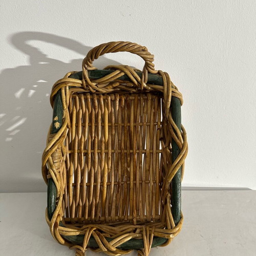 Rectangular wicker basket like new