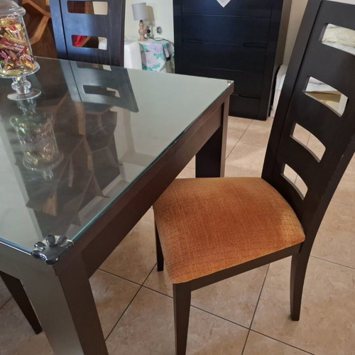 Dining set with six chairs like new, solid beech wood