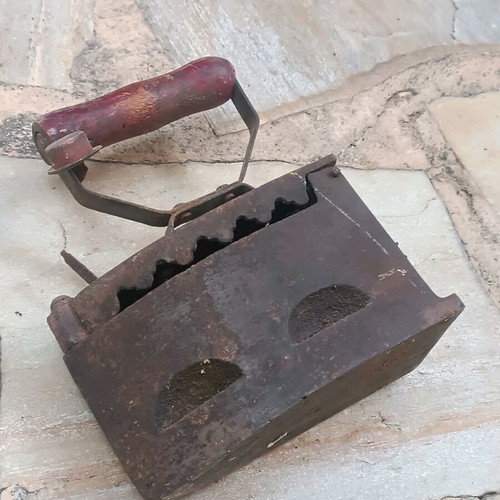 Charcoal iron used, old