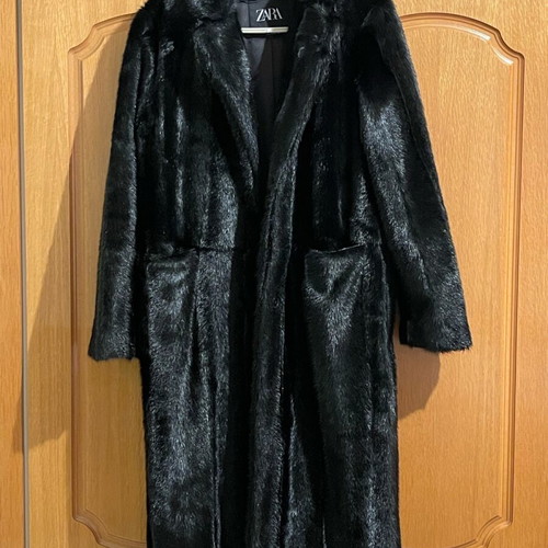 Zara black long faux fur coat new, size small