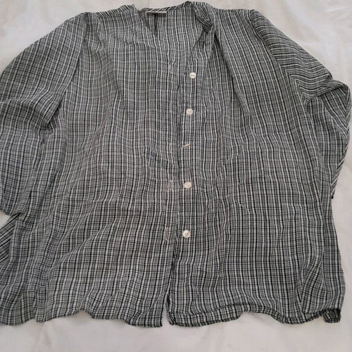 Shirt like new, size 4XL