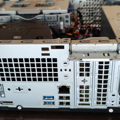 Dell Optiplex 3000 i3 12100 desktop like new, 8GB RAM, 256GB SSD