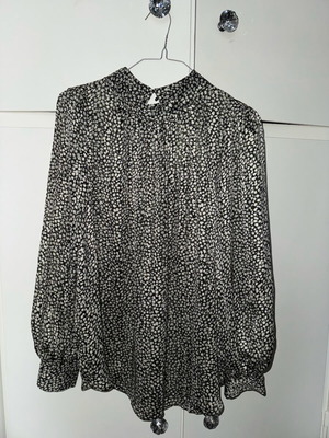 H&M blouse new size L