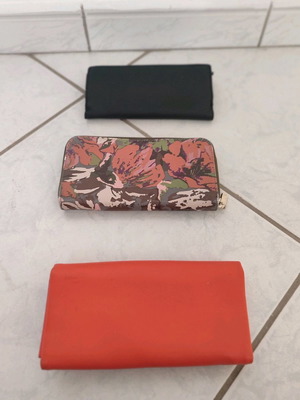 Axel benetton wallets
