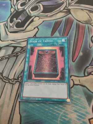 Book of Taiyou Yu-Gi-Oh! card like new, super rare