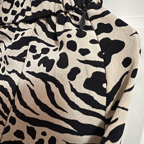 Monki midi skirt like new with animal print and side zipper