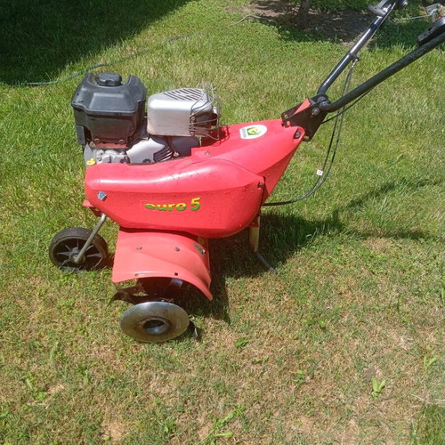 Tiller like new in good condition