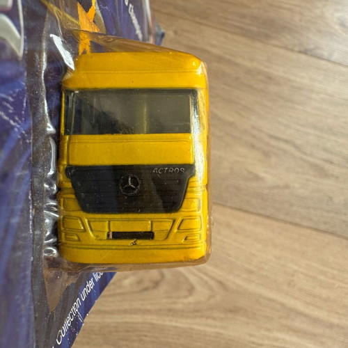 Adtruck 52896 Mercedes Benz Actros F1 Truck Europa 2005 new