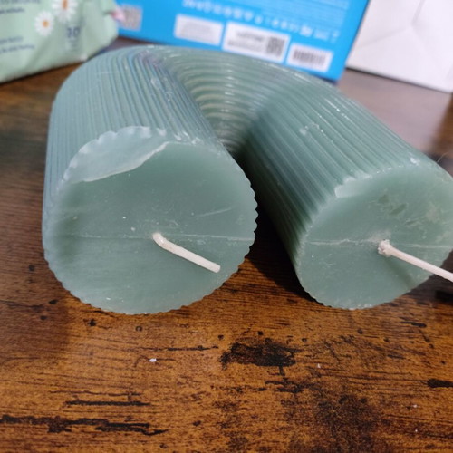 Candle with double wick new, unscented