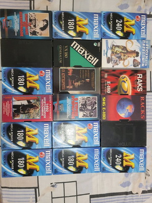VHS tapes like new with classic movies