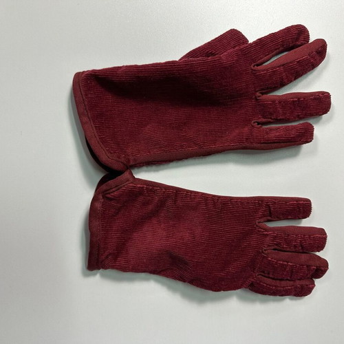 Women's velvet gloves in burgundy new