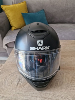 Κράνος Shark σε τέλεια κατάσταση με γυαλιά ήλιου, νούμερο S