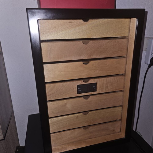 GERMANUS cigar humidor with 7 drawers, lock and hygrometer