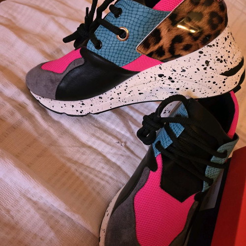 Athletic shoes new, multicolor, size 40