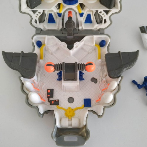 Mighty Max Terminates Wolfship 7 toy used, complete
