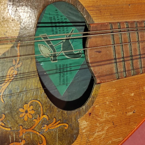 Mandolin Russian handmade 1950 used, length 65cm