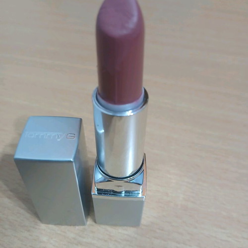 Tommy G lipstick No 51 like new