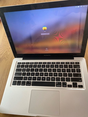Apple MacBook Pro 13 Mid 2010 used, 4GB RAM, 256GB HDD