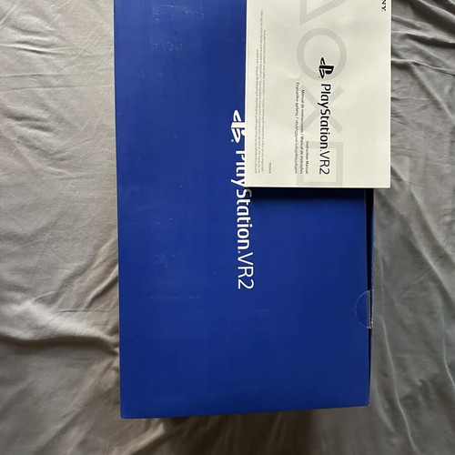 Sony PlayStation VR 2 new with 2 controllers and headphones