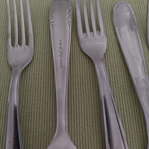 Small forks used, set of 5