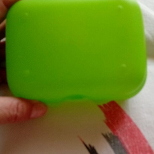 Tupperware Twin Case medium size like new, green