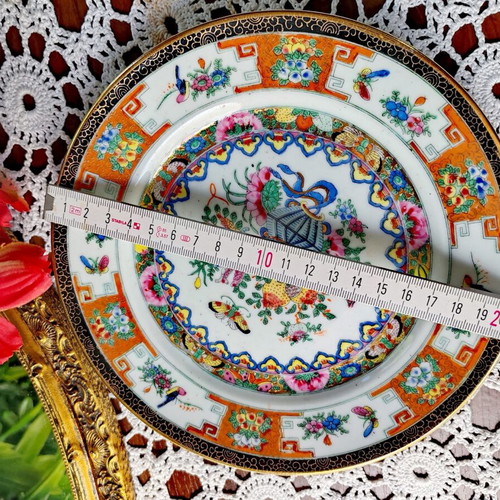 Famille Rose vintage Chinese porcelain plates, set of 2