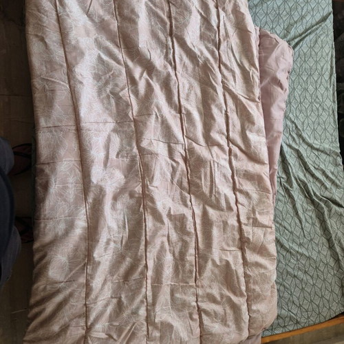 Quilt like new, 150x200, made of microfibers