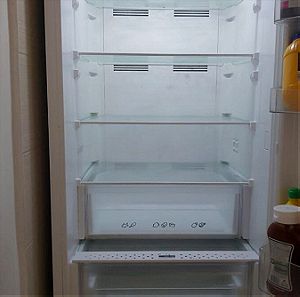 Μεγάλο ψυγείο σε άριστη κατάσταση