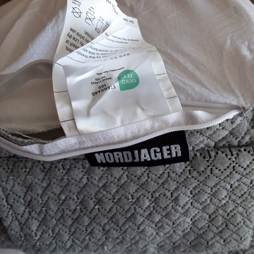 Ergonomic reading pillow with memory foam, Reflux Elevation 10 inch