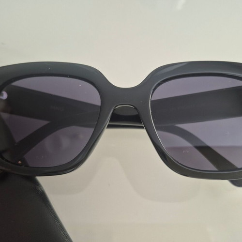 Mango sunglasses like new, black with UV 400