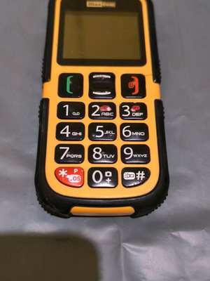 MaxCom phone like new, yellow, durable for tough use
