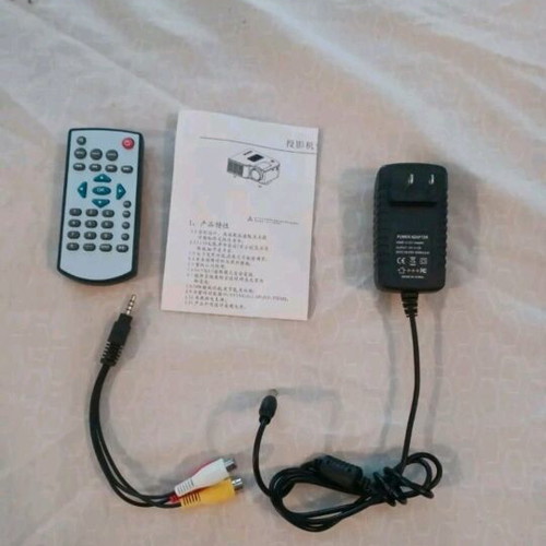 Portable mini projector like new