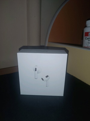 Ασύρματα ακουστικά AirPods 3 σαν καινούργια