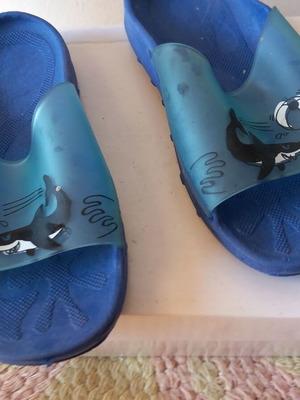 Boys' slippers new, size 30/31, blue