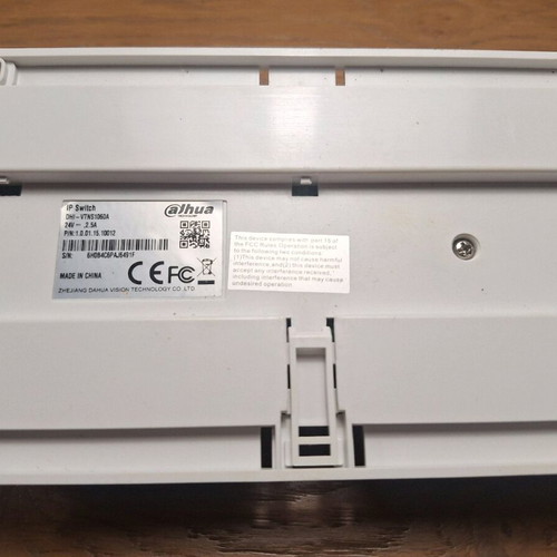 Dahua IP POE Switch DHI VTNS 1060A like new, 6-port rackmount