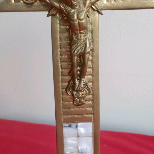 Brass tabletop cross like new with mother of pearl decorations