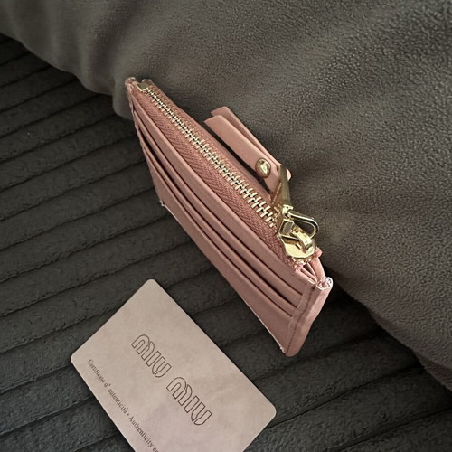 Miu Miu cardholder wallet like new, pink
