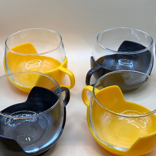 Glass cups with plastic holders vintage '70s set of 4 like new