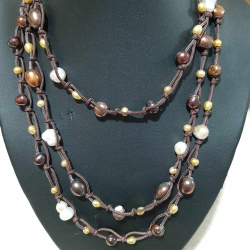 Necklace with real pearls new, very long, from personal collection