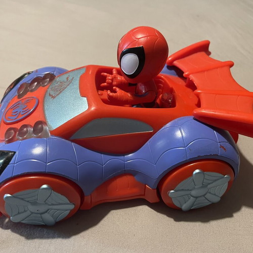 Spidey and His Amazing Friends Web-Crawler car with Spidey figure