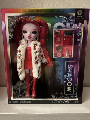 Rosie Redwood Shadow High doll
