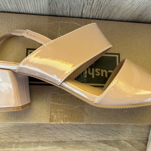 Women's rezanki new, size 42, beige heeled shoes