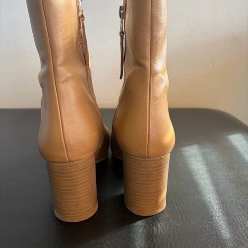 Corina boots new, beige, size 38