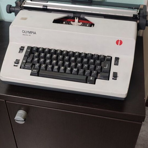 Olympia Electric 45 Typewriter used, classic 1960s-70s model