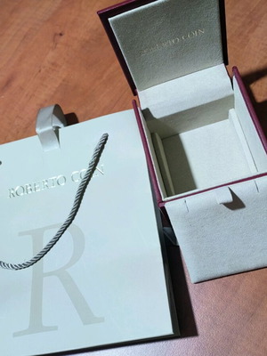 Roberto Coin box and bag new