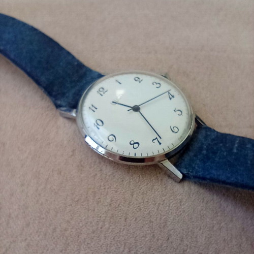 Luch men's mechanical wristwatch with 23 jewels, USSR