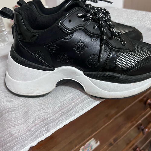 Guess sneakers like new, size 36, black and white