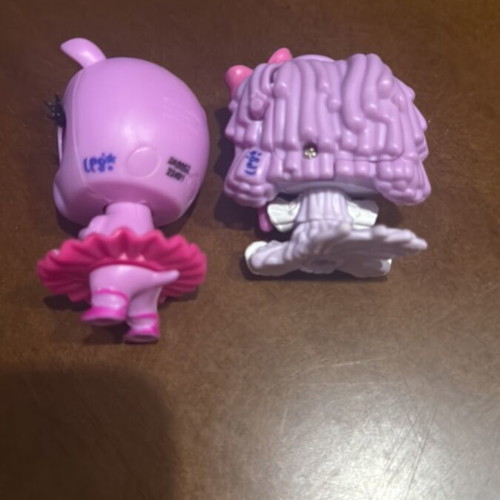 Little Pet Shop figures like new, dog sings, hippo dances